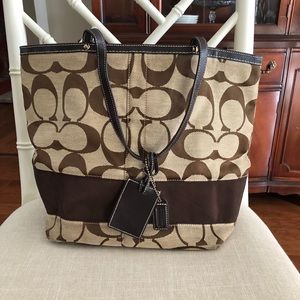 Coach canvas shoulder bag